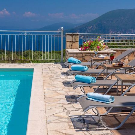 Guiscardos Luxury Villa Fiskardo Exterior photo
