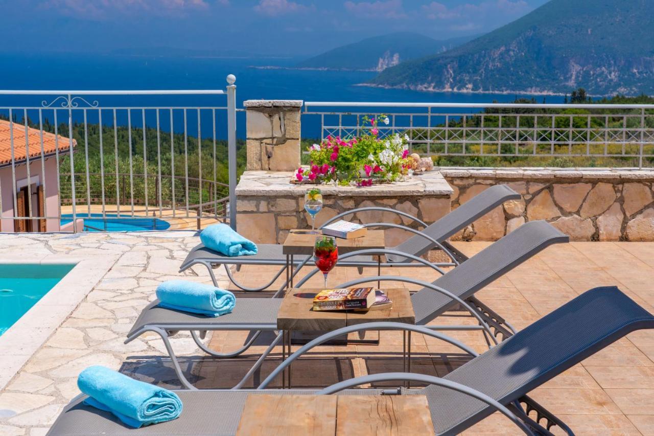 Guiscardos Luxury Villa Fiskardo Exterior photo
